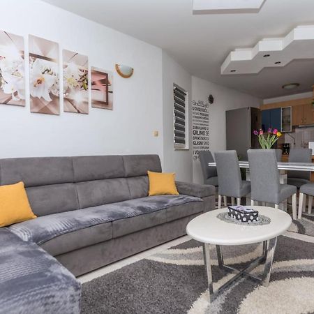 Apartments Matko Макарска Екстериор снимка