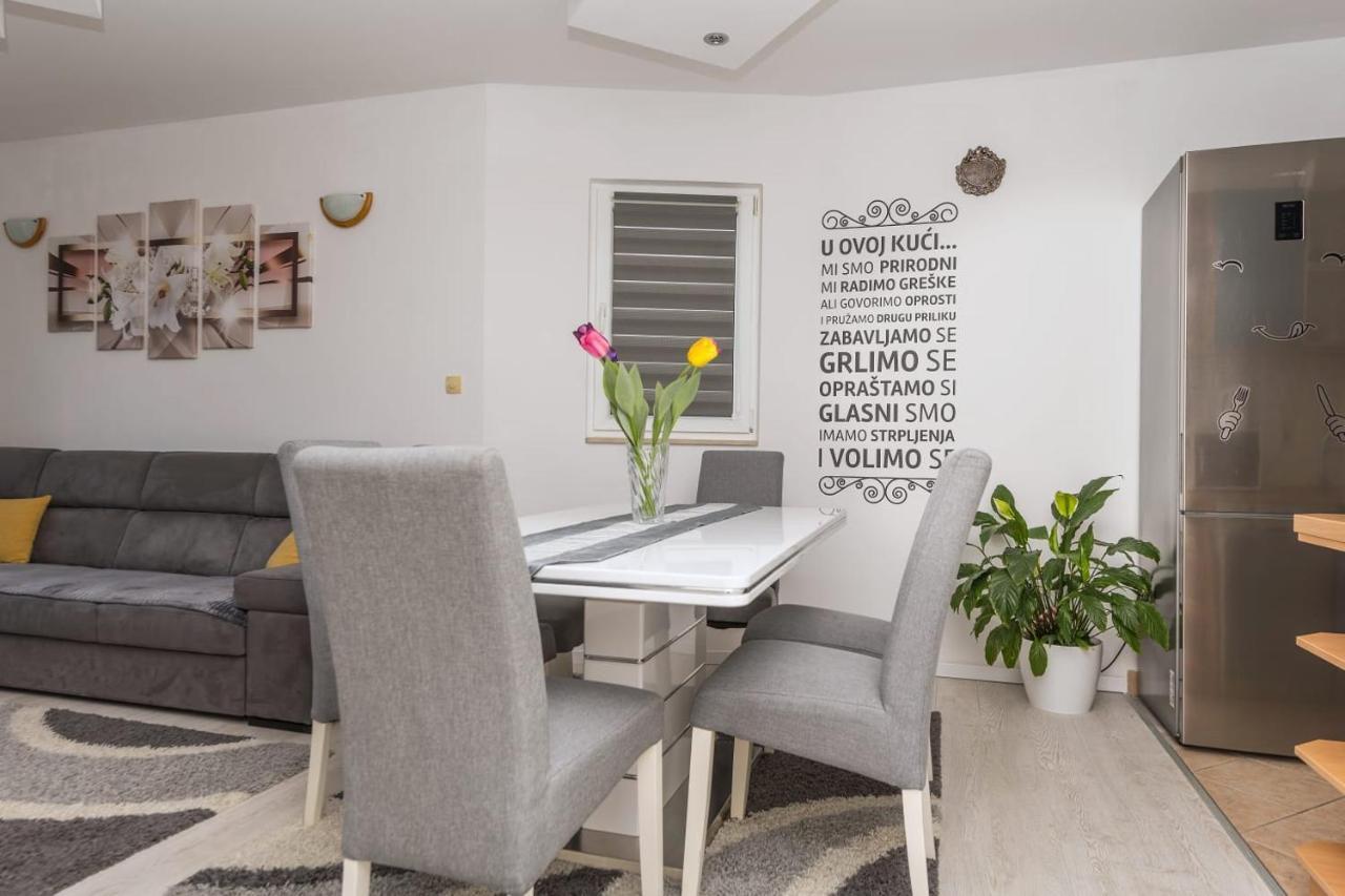 Apartments Matko Макарска Екстериор снимка